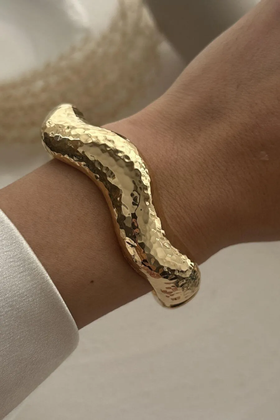 Kiki Wavy Cuff