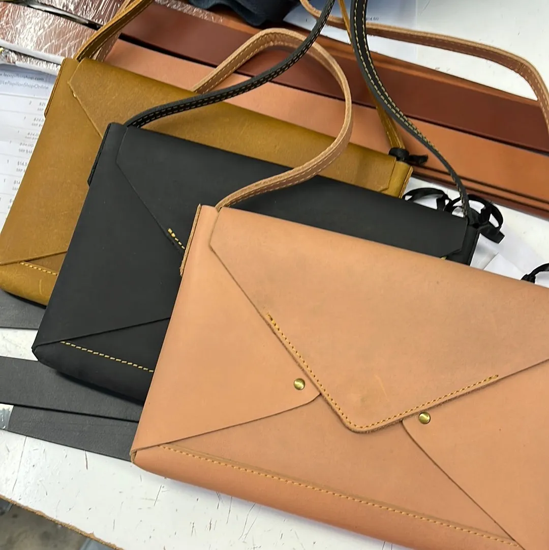 Le Papillon Envelope Crossbody